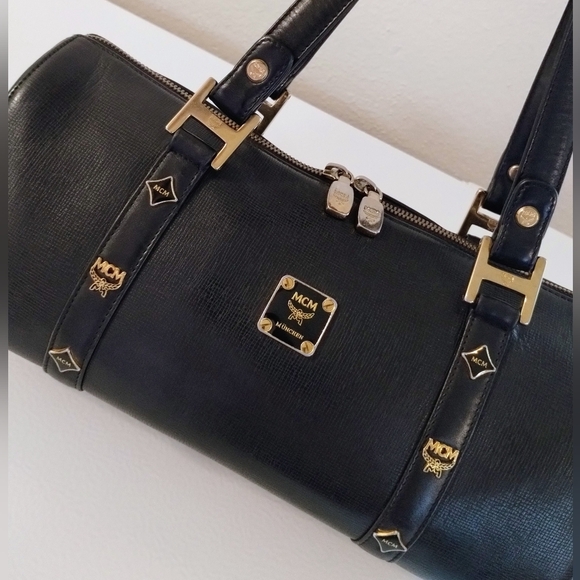 MCM Barrel Bag With Studs - Picture 4 of 12